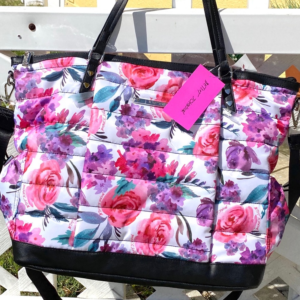 Betsey Johnson Large Tote Bag not new reposhing